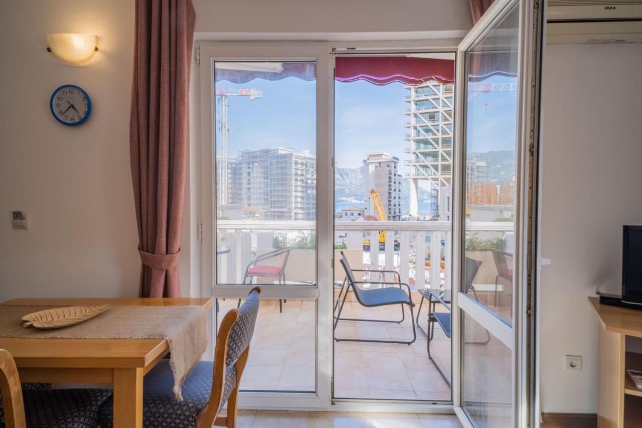 Maxima Apartman *